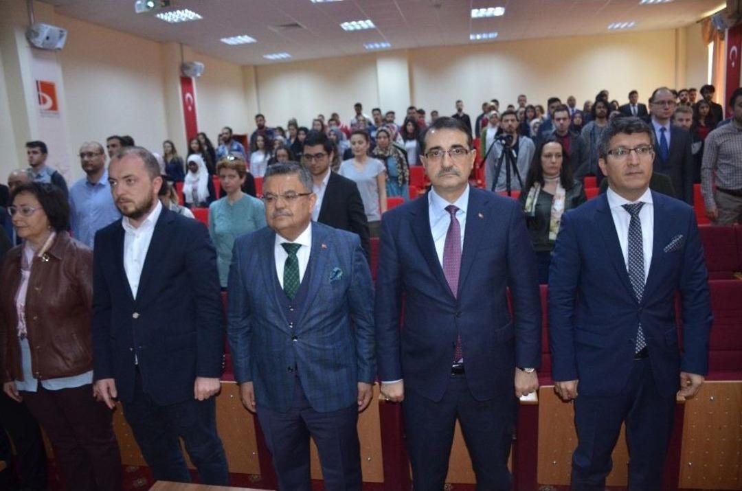 5. &Uuml;niversite Tanıtımı Ve Kariyer G&uuml;nleri Başladı