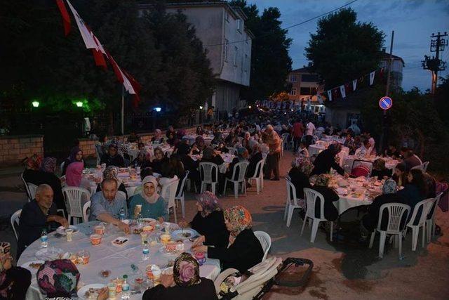 Dilovası’nda İftar Sofrası Köseler Mahallesi’nde Kuruldu