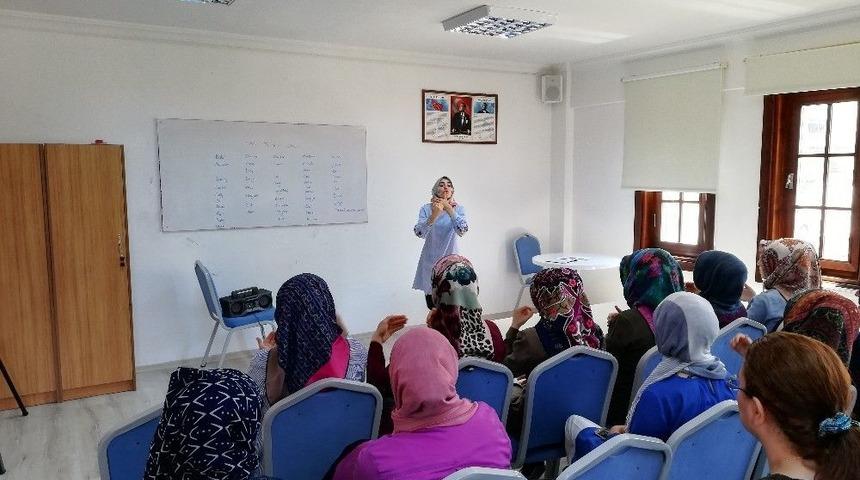 İşaret Dili Kursuna İlgi Her Ge&ccedil;en Daha Da Artıyor