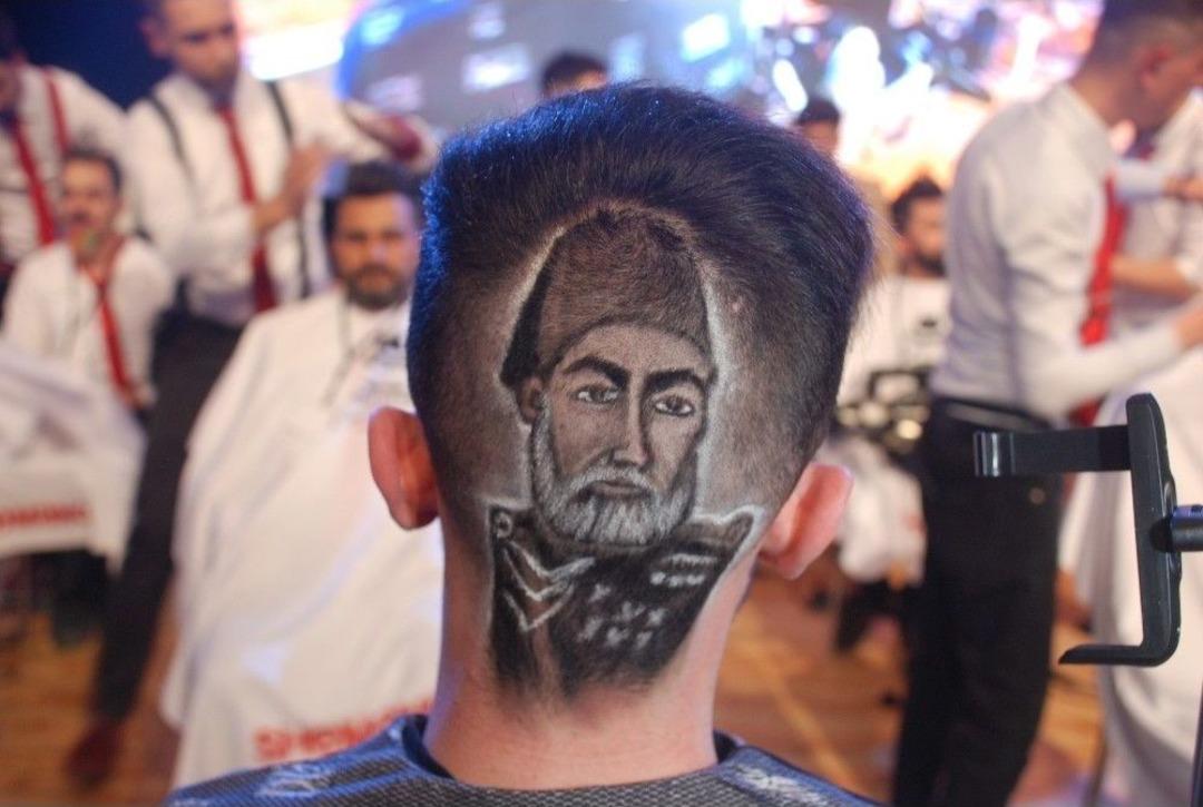 Altın Makaslar Yarışmasında İlgin&ccedil; Sa&ccedil; Modelleri Dikkat &Ccedil;ekti