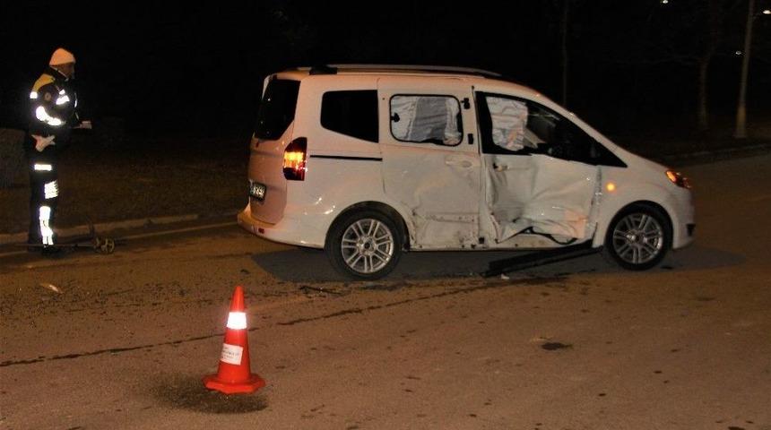 Elazığ&rsquo;da Kaza: 3 Yaralı