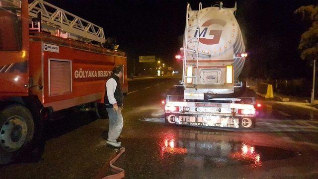 Otoyol Polisinin Dikkati Olası Büyük Bir Yangını Önledi