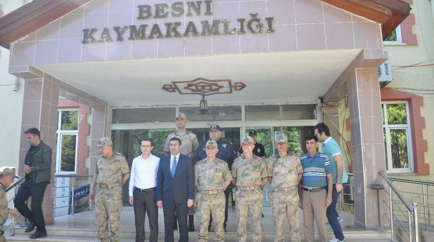 Orgeneral &Ccedil;etin Besni İl&ccedil;esini Gezdi