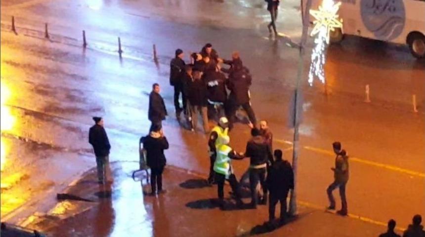 Erzurum&rsquo;da İki Grup Tekme Tokat Birbirine Girdi