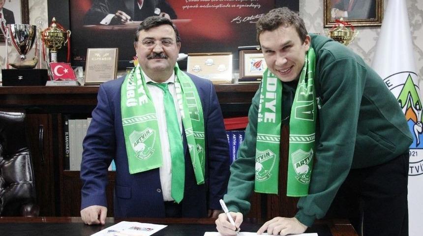 Artvin Belediyespor Basketbol Takımı&rsquo;na Rus Pivot