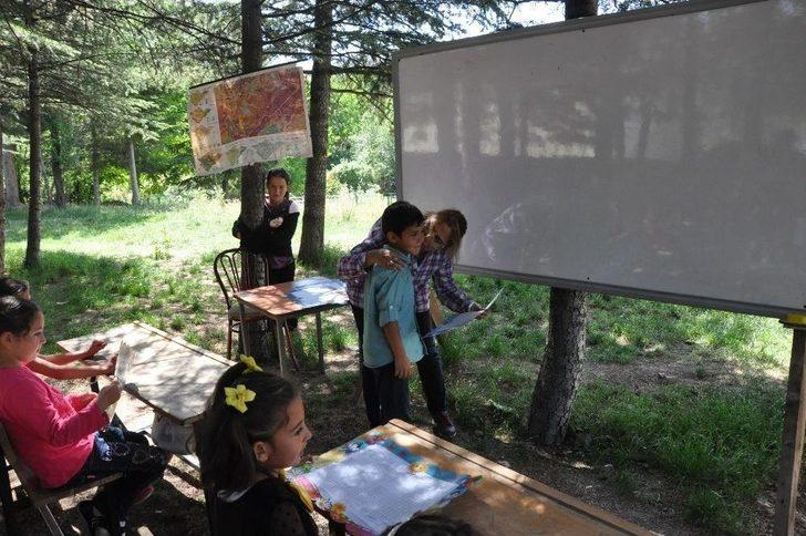 Oluşturdukları ’doğa Sınıfı’nda Karnelerini Aldılar G2