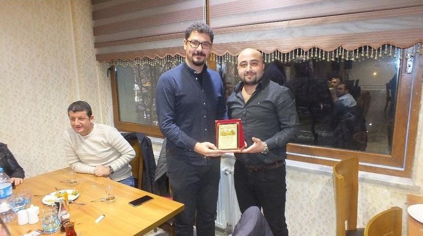 Tayini &Ccedil;ıkan Doktorlara Veda Yemeği