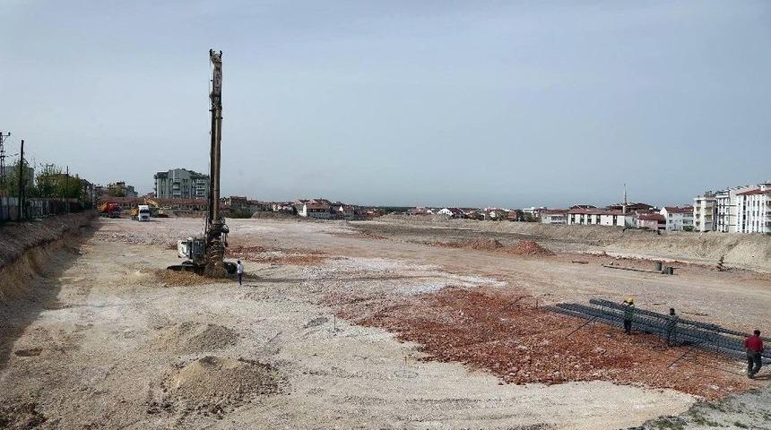 Kapalı Pazar&rsquo;da Fore Kazık &Ccedil;alışmaları Başladı