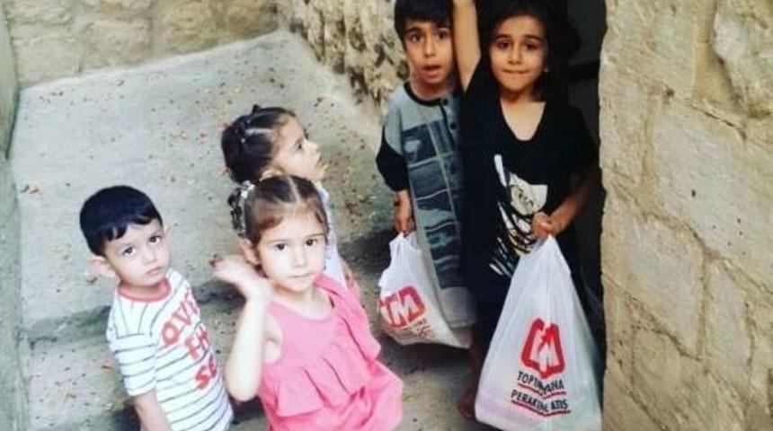 Minikler Har&ccedil;lıklarını Yoksullar İ&ccedil;in Biriktirdi