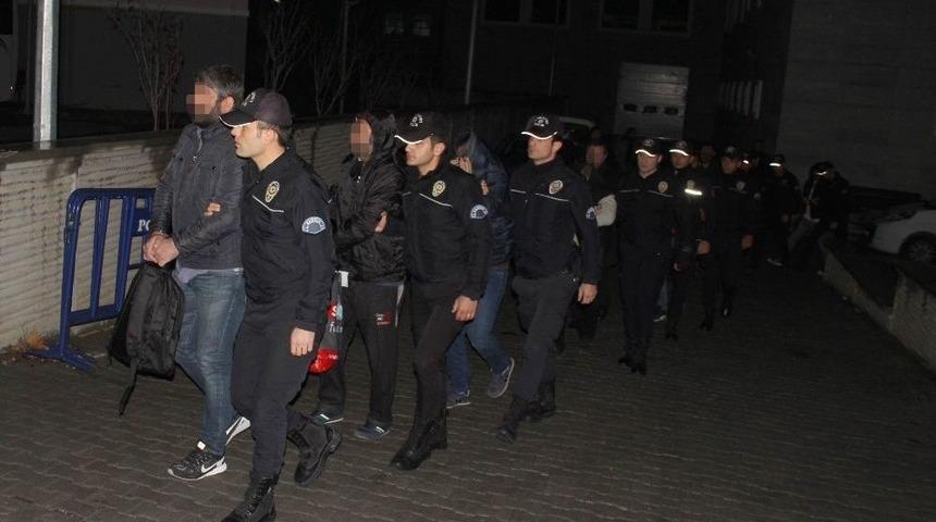 Samsun’da Organize Suç Örgütü Şüphelisi 23 Kişi Adliyeye Sevk Edildi