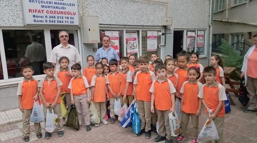 Atat&uuml;rk İlkokulu &Ouml;ğrencilerinden Duyarlı Davranış