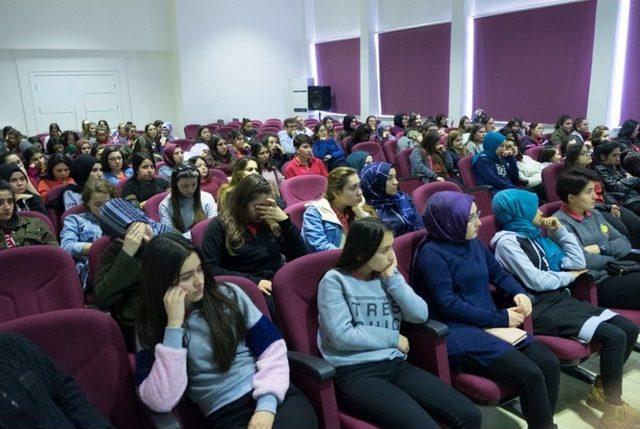 Şeyh Edebali Üniversitesi Lise Öğrencilerine Tanıtıldı