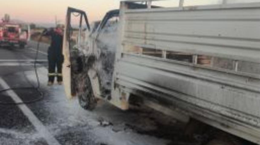 Malatya&rsquo;da Ara&ccedil; Yangını