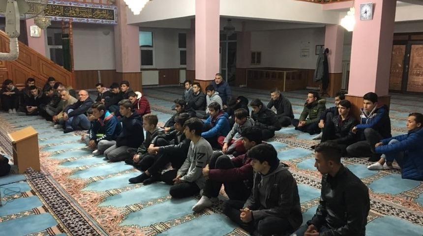 Amat&ouml;r Kul&uuml;b&uuml;n Başarısı İ&ccedil;in Dua Edildi