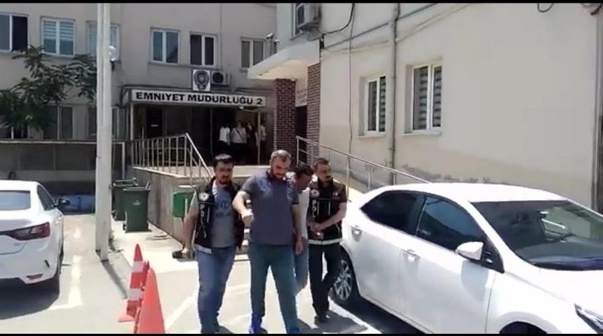 3 Bin 400 Adet Uyuşturucu Hapla Yakalandılar