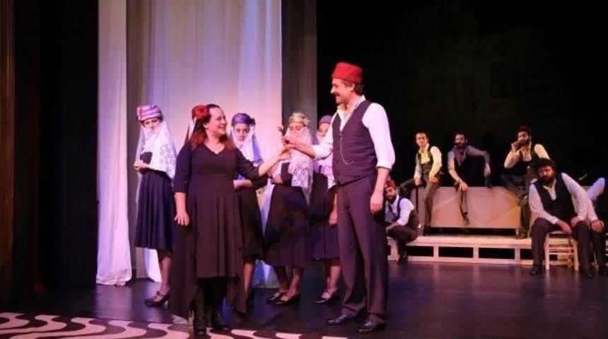 &ldquo;sandalım Kıyıya Bağlı&rdquo; Zonguldak&rsquo;ta Sahnelenecek