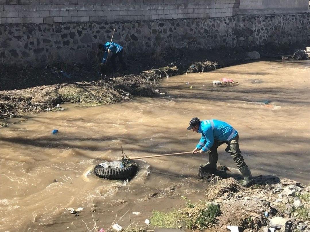 &Ccedil;aldıran Belediyesinden Bahar Temizliği