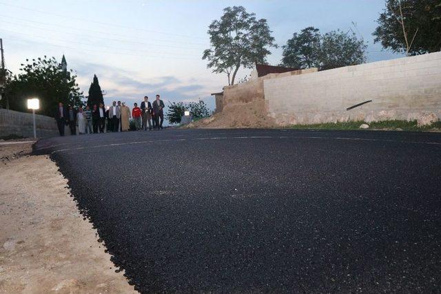 Şanlıurfa-karaali Yolunda Asfaltlama Çalışmaları Sürüyor