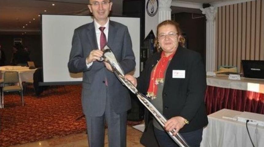 Bandırma Kaymakamına Devrek Bastonu