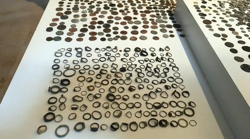 İstanbul Merkezli 5 İlde Tarihi Eser Ka&ccedil;ak&ccedil;ılığında Tarihin En B&uuml;y&uuml;k Operasyonu: 26 Bin Eser Ele Ge&ccedil;irildi