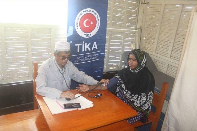 Bangladeş’te Eğitim Ve Sağlığa Mobil Katkı