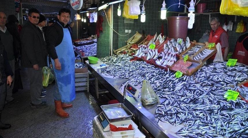 Simav Balık Pazarı Canlandı