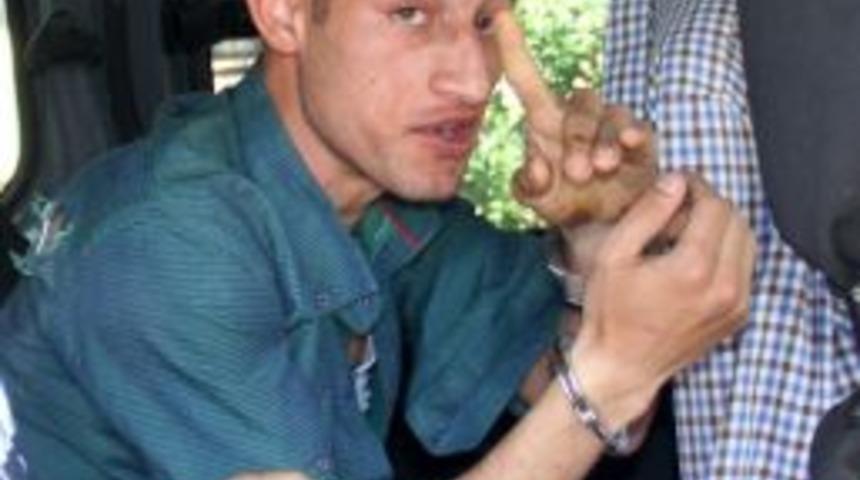 Firari Sahte Savcı Polisi Arayınca Tutuklandı