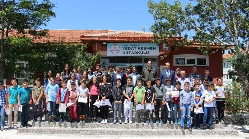 Seydişehir&rsquo;de &Ouml;ğrenciler Karnelerini Aldı