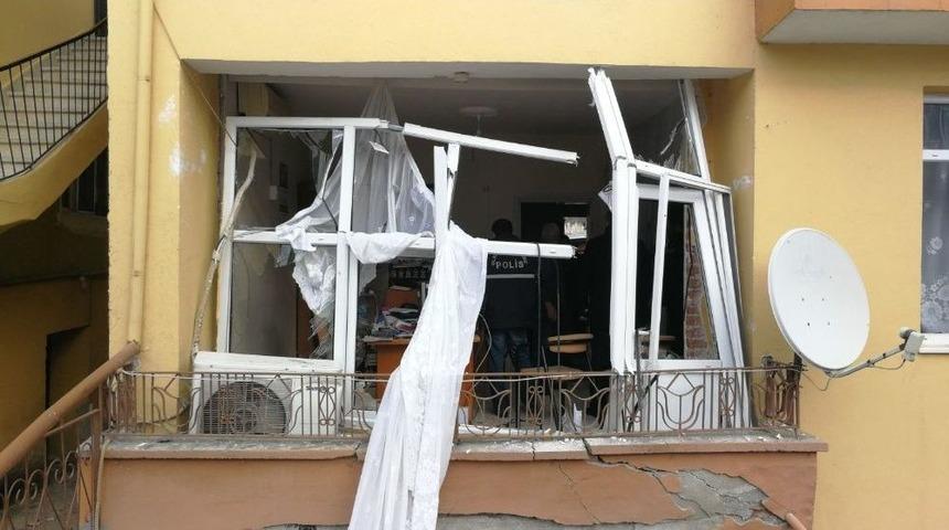 T&uuml;p Bomba Gibi Patladı: 1 Yaralı