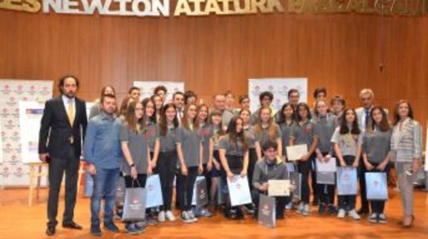 Matematik Bilginlerinin &Ccedil;alışmaları, İngiltere&rsquo;de Bah&ccedil;eşehir Koleji &Ouml;ğrencileri Tarafından Tanıtıldı