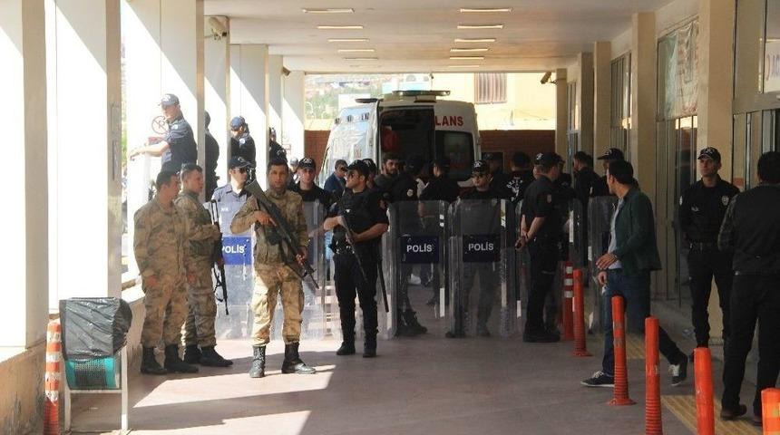 Sanık, Kendini Yakmaya &Ccedil;alıştı