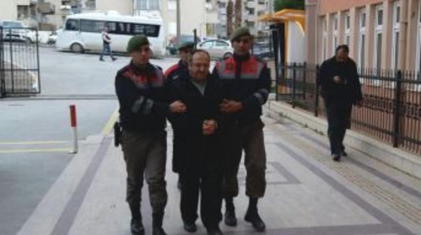 Dolmuşta Yakalanan S&ouml;zde &rsquo;fet&ouml; B&ouml;lge İmamı&rsquo; Tutuklandı