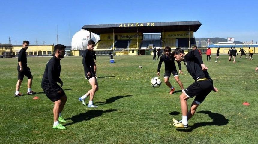 Aliağaspor Sahaya Şampiyonluk İçin Çıkıyor