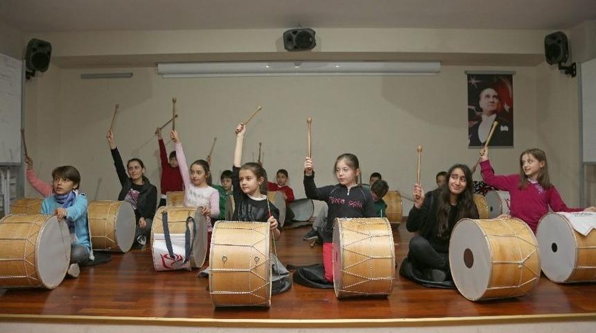 G&uuml;ng&ouml;ren&rsquo;de K&uuml;lt&uuml;r, Sanat Ve Beceri Kursları Devam Ediyor