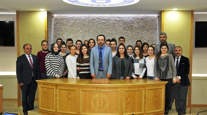 Taşeron Hemşireler Kadroya Ge&ccedil;ti