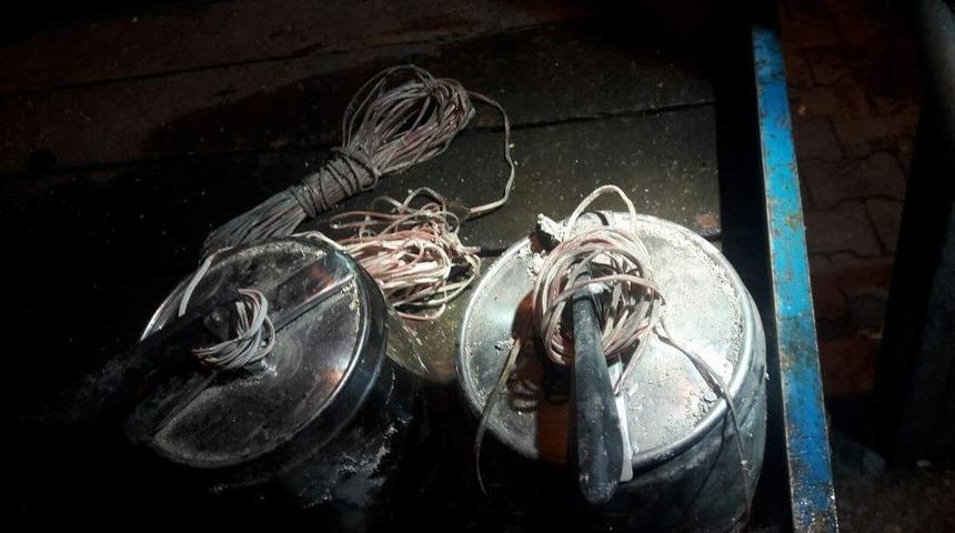 T&uuml;nel Bulunan Mahallelerde Patlayıcı Ele Ge&ccedil;irildi