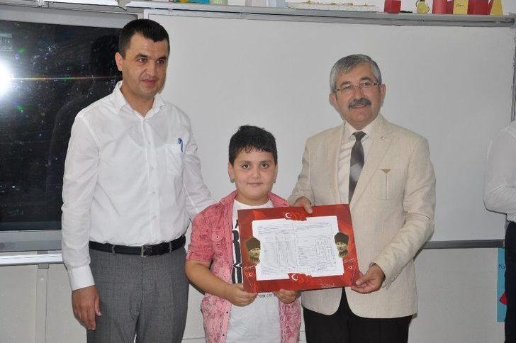 Başkan Vidinel, Öğrencilerin Karne Sevinçlerine Ortak Oldu G1