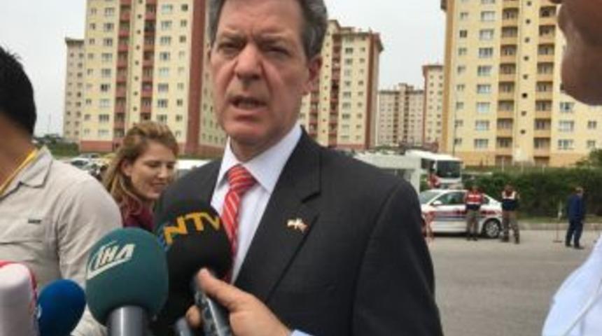 Abd El&ccedil;isi Brownback&rsquo;den "papaz Brunson" A&ccedil;ıklaması