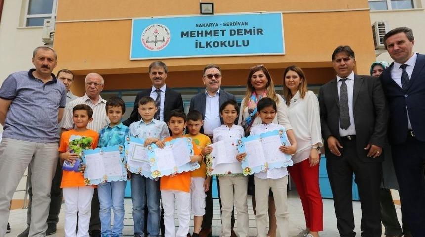 &Ouml;ğrencilerin Karne Heyecanına Ortak Oldular