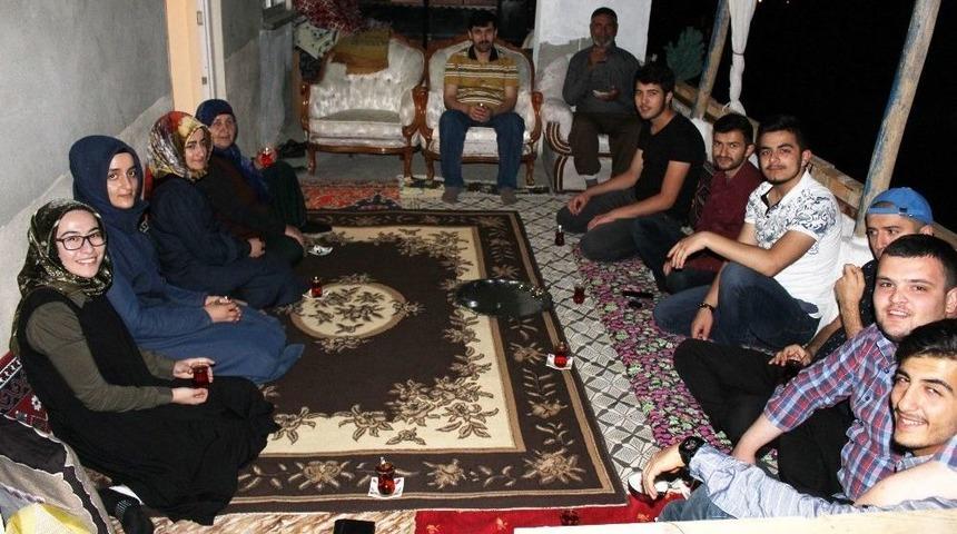 Gen&ccedil;lik Meclisinden Aile Ziyareti