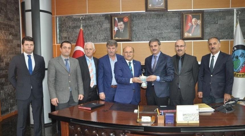 Serdivan Belediyesi Başkanı Sds İ&ccedil;in İmza Attı