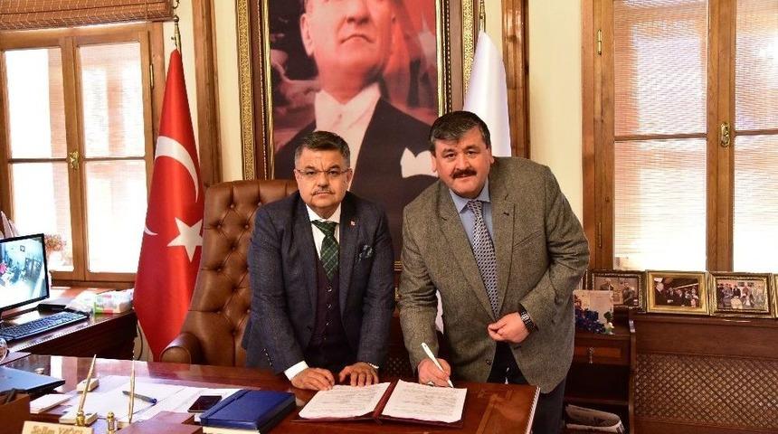 Bilecik Belediyesi Toplum Yararına Programı Protokol&uuml; İmzalandı
