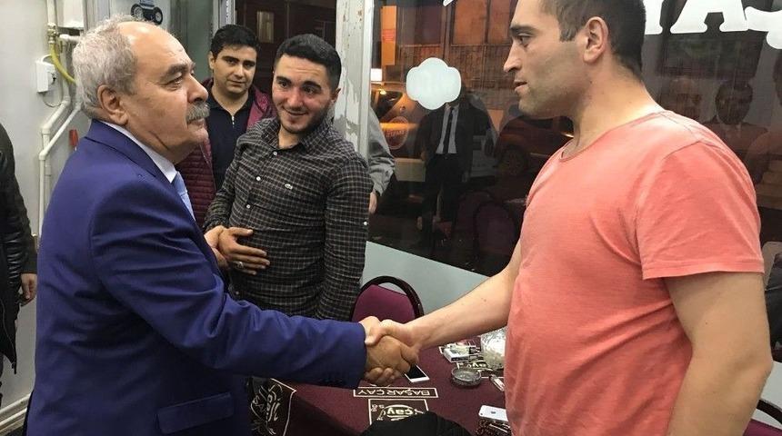 Gen&ccedil;lerin Tercihi &Uuml;&ccedil; Hilal