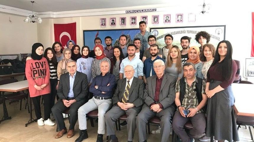 Ankara&rsquo;daki Afyonkarahisarlı &Ouml;ğrenciler Kahvaltıda Bir Araya Geldi