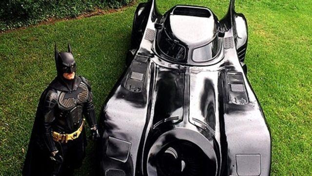 Alışverişe Batmobil'i ile giden adam!