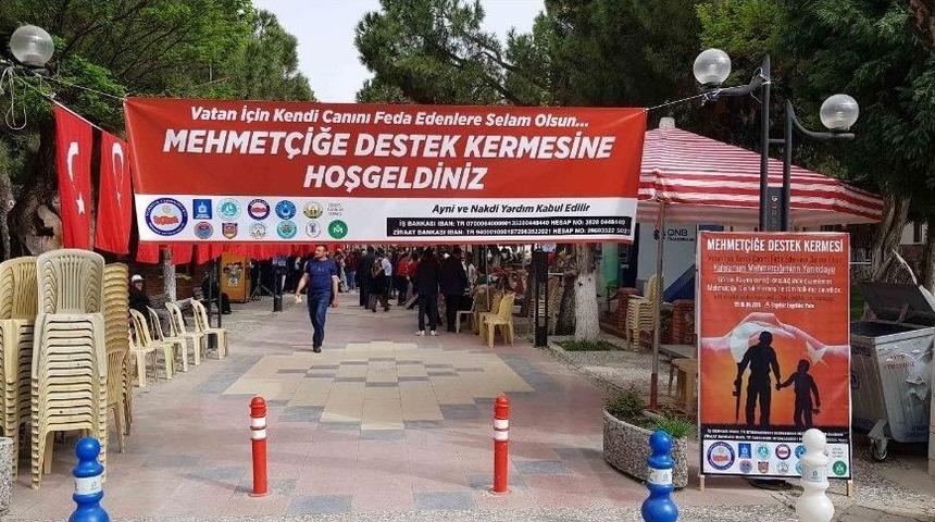 G&ouml;rdesliler Aşını Mehmet&ccedil;ik İle Paylaştı