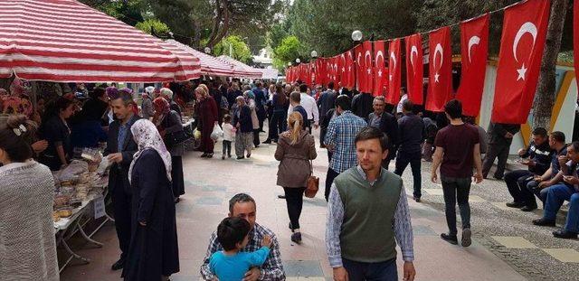 G&ouml;rdesliler Aşını Mehmet&ccedil;ik İle Paylaştı 2