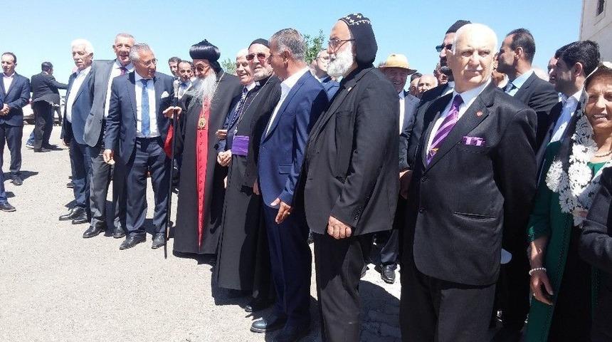 Gerc&uuml;ş&rsquo;te Tarihi Manastır 100 Yıl Sonra İbadete A&ccedil;ıldı