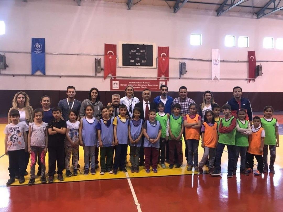 Eğirdir&rsquo;de Geleneksel &Ccedil;ocuk Oyunları Projesi Hayata Ge&ccedil;irildi