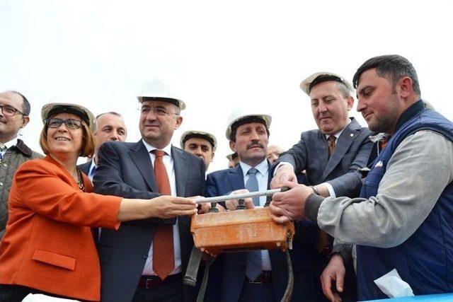 Biga Uygulamalı Bilimler Fak&uuml;ltesi Binasının Temeli Atıldı 1